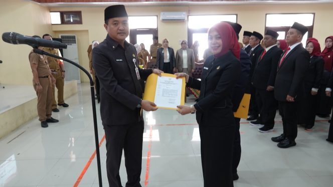 
 Disdikbud Lampung Rotasi 51 Kepala SMA-SMK dan SLB Negeri, Ini Daftar Lengkapnya!