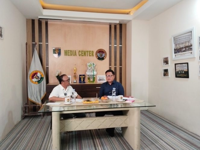 
 Polemik Pidato ‘Warga Desa Tak Pakai Dolar’, Ketua DPRD Lampung Minta Masyarakat Pahami Konteks Secara Utuh