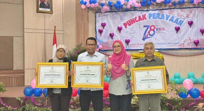 
 Pemprov Lampung Raih Penghargaan Adhi Manawa Nugraha Madya dari BKN
