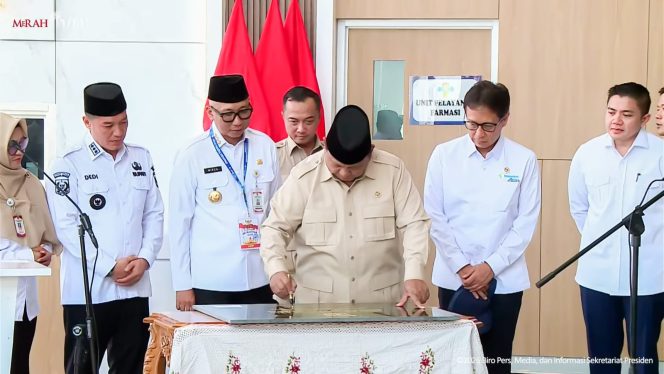
 Gubernur Mirza Dampingi Presiden Prabowo Resmikan RSUD KH.M Tohir di Pesisir Barat