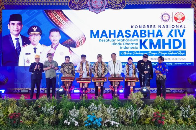 
 Gubernur Mirza Tekankan Nilai Tri Hita Karana di Mahasabha XIV KMHDI, Perkuat Harmoni Lampung