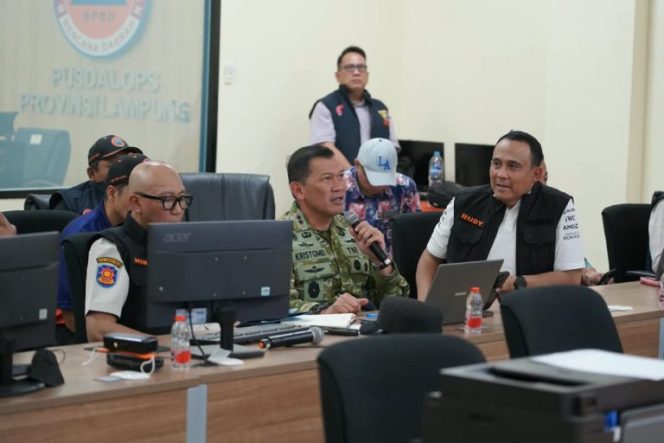 
 Anak Krakatau Waspada, Kodam XXI/Radin Inten Siagakan 605 Prajurit dan Logistik